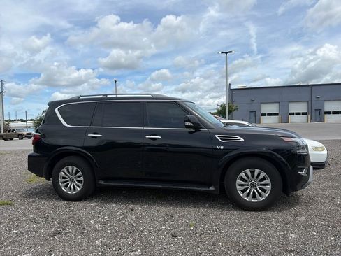 Used 2021 Nissan Armada SV AWD/4WD image 4