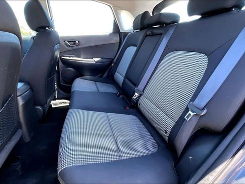 Used 2020 Hyundai Kona SE FWD image 24