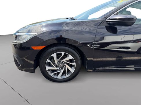 Used 2018 Honda Civic EX image 19