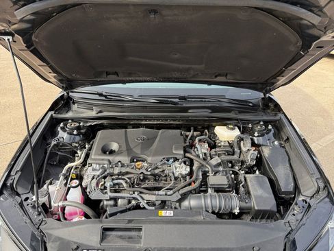 Used 2025 Toyota Camry LE image 33