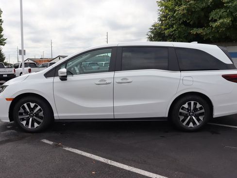 Used 2026 Honda Odyssey EX-L image 2