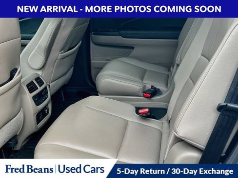 Used 2022 Honda Pilot Touring image 9