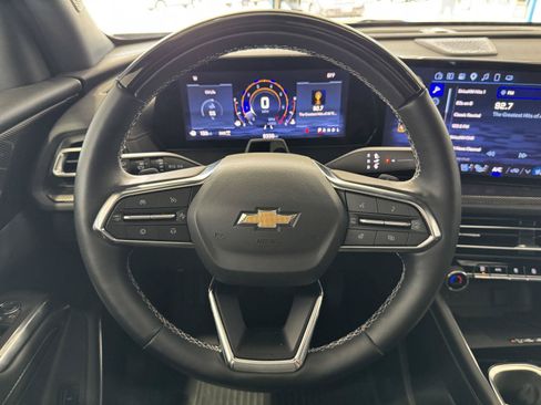 Used 2025 Chevrolet Traverse High Country w/ LPO, Floor Liner Package AWD/4WD image 21