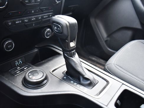 Used 2020 Ford Ranger XLT w/ Equipment Group 301A Mid image 31