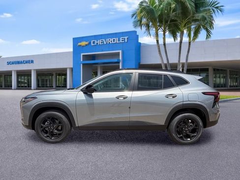 New 2026 Chevrolet Trax LT w/ Driver Confidence Package FWD image 4