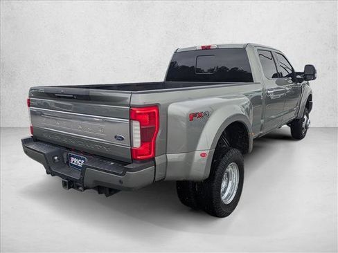 Used 2019 Ford F350 Platinum w/ Platinum Ultimate Package image 5
