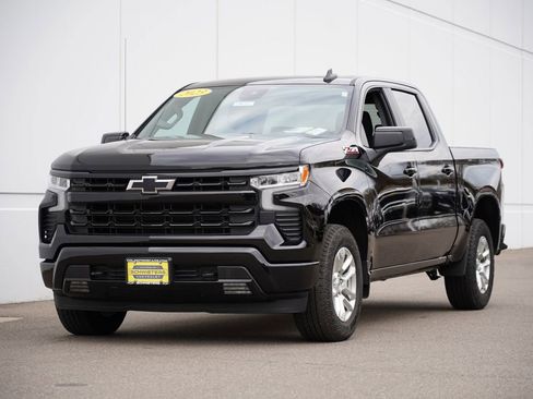 Used 2023 Chevrolet Silverado 1500 RST image 7