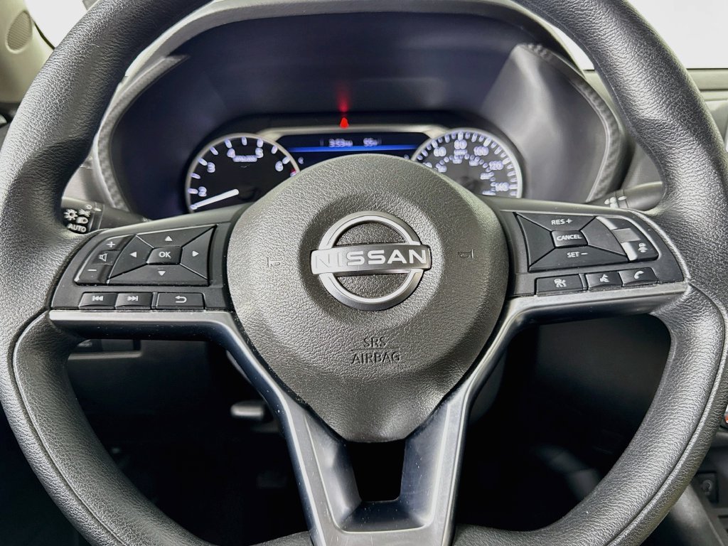 Used 2025 Nissan Sentra SV FWD image 32