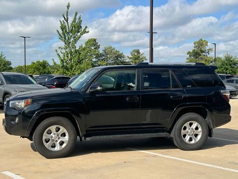 Used 2019 Toyota 4Runner SR5 Premium RWD image 6