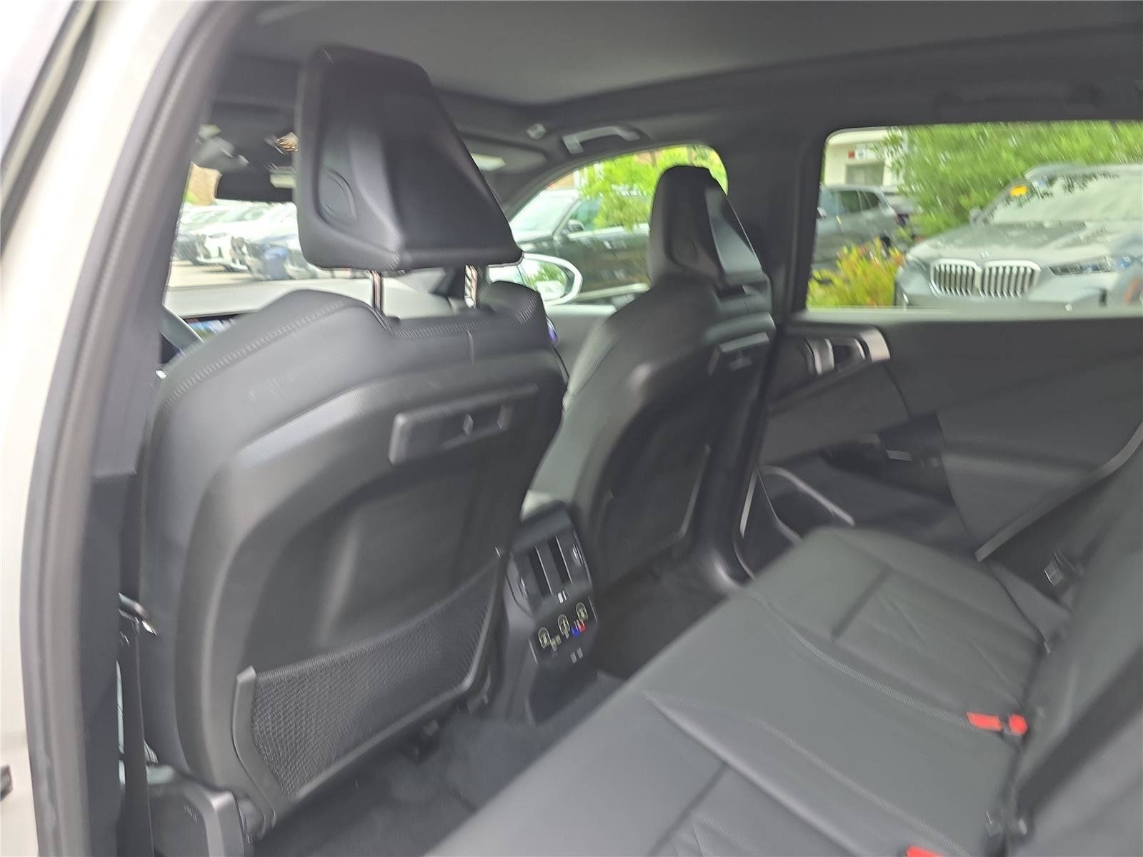 Used 2026 BMW X3 xDrive30i w/ Premium Package AWD/4WD image 16