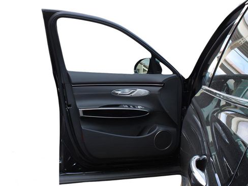 New 2026 Genesis GV70 2.5T image 10