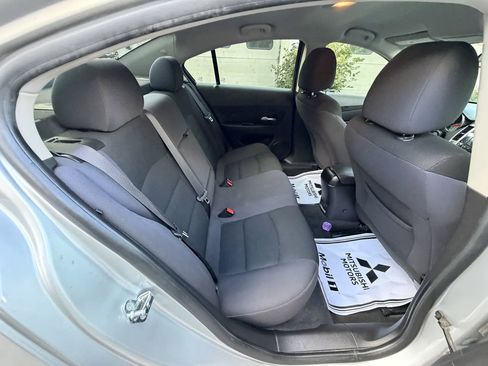 Used 2015 Chevrolet Cruze LT FWD image 32