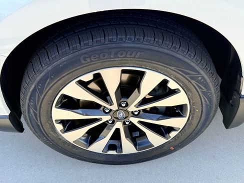 Used 2016 Subaru Outback 2.5i Limited image 17