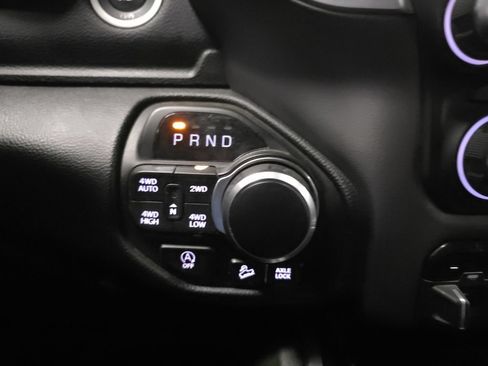 Used 2020 RAM 1500 Big Horn AWD/4WD image 25