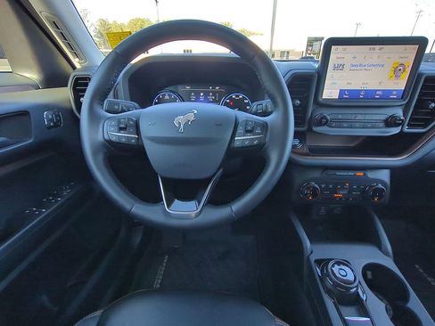 Used 2024 Ford Bronco Sport Outer Banks w/ Tech Package image 16