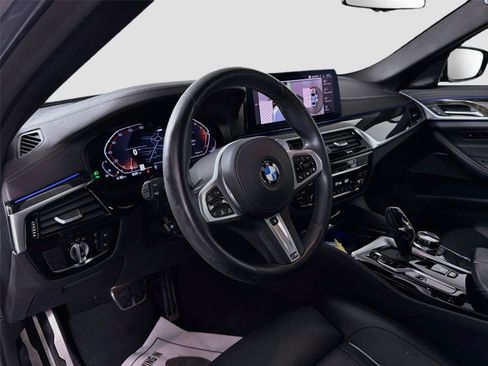 Used 2021 BMW 540i w/ Executive Package RWD image 9