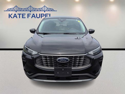 Used 2024 Ford Escape Active AWD/4WD image 2