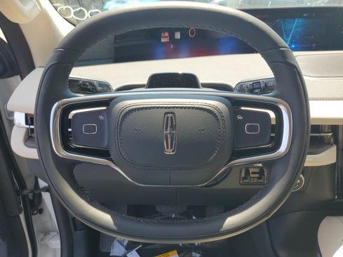 New 2027 Lincoln Navigator L Reserve AWD/4WD image 15