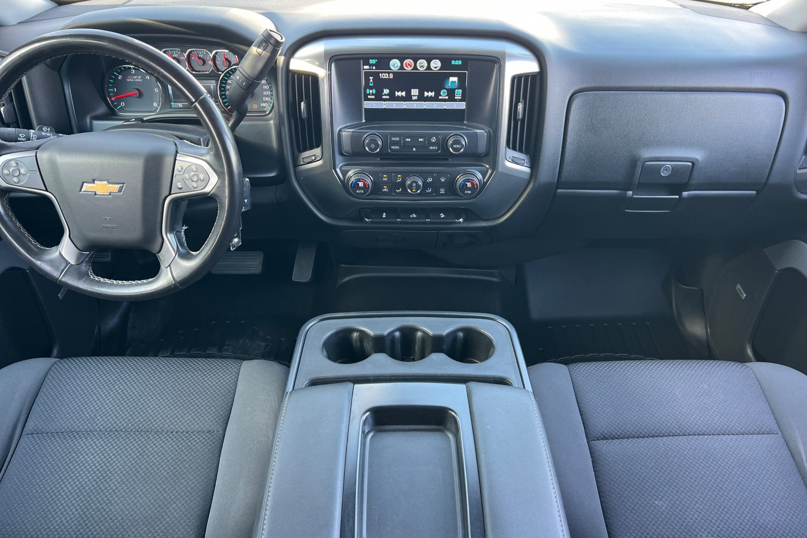 Used 2018 Chevrolet Silverado 1500 LT w/ All Star Edition AWD/4WD image 17