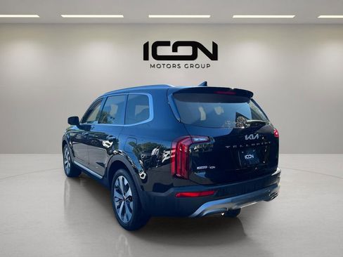 Used 2022 Kia Telluride S image 3