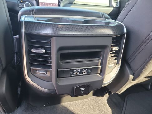 Used 2025 RAM 1500 Big Horn AWD/4WD image 15