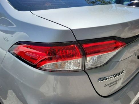 Used 2025 Toyota Corolla LE w/ Convenience Package image 9