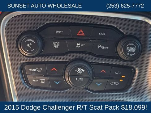 Used 2015 Dodge Challenger R/T Scat Pack w/ Leather Interior Group RWD image 43