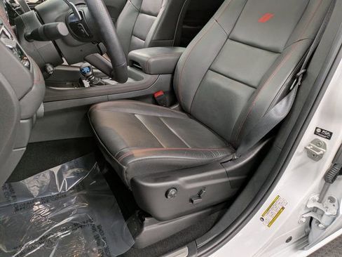 Used 2024 Dodge Durango GT image 9