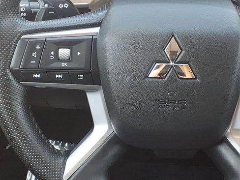 Used 2025 Mitsubishi Outlander SE AWD/4WD image 10