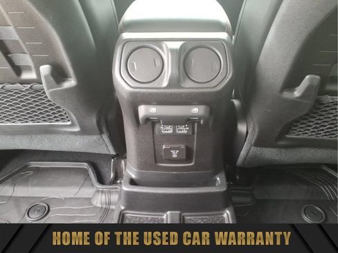 Used 2019 Jeep Wrangler Unlimited Rubicon AWD/4WD image 30