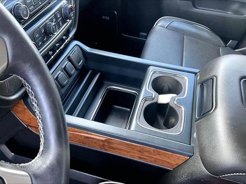 Used 2017 Chevrolet Silverado 1500 High Country image 14