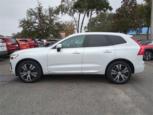 Used 2022 Volvo XC60 B5 Inscription w/ Climate Package image 7
