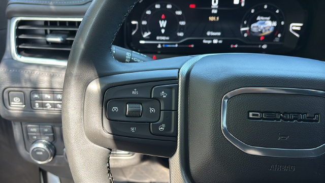 Used 2023 GMC Yukon Denali w/ Max Trailering Package AWD/4WD image 23