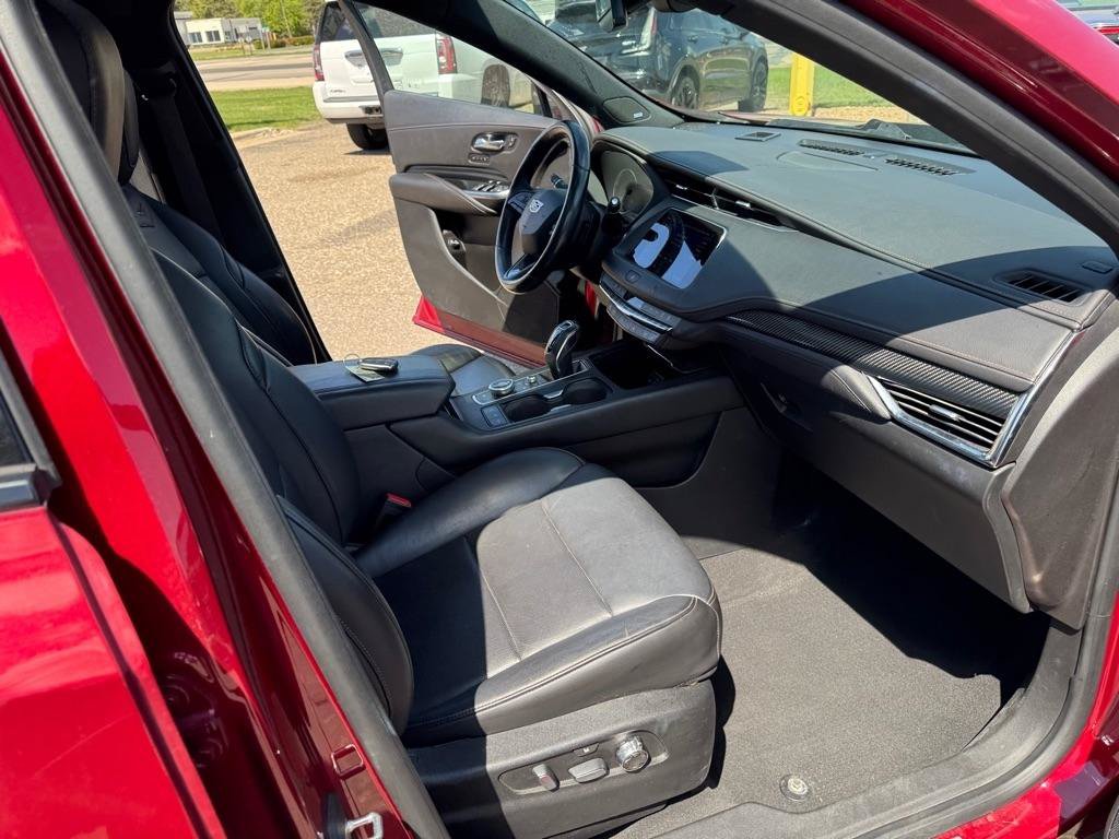 Used 2019 Cadillac XT4 Sport AWD/4WD image 29