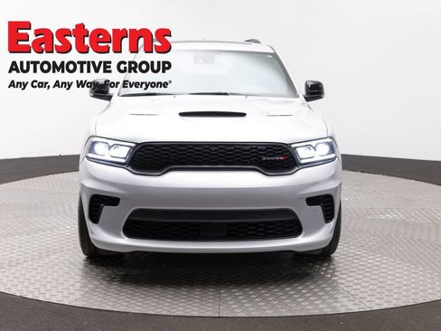 Used 2024 Dodge Durango R/T w/ Tow 'N Go Package AWD/4WD image 2