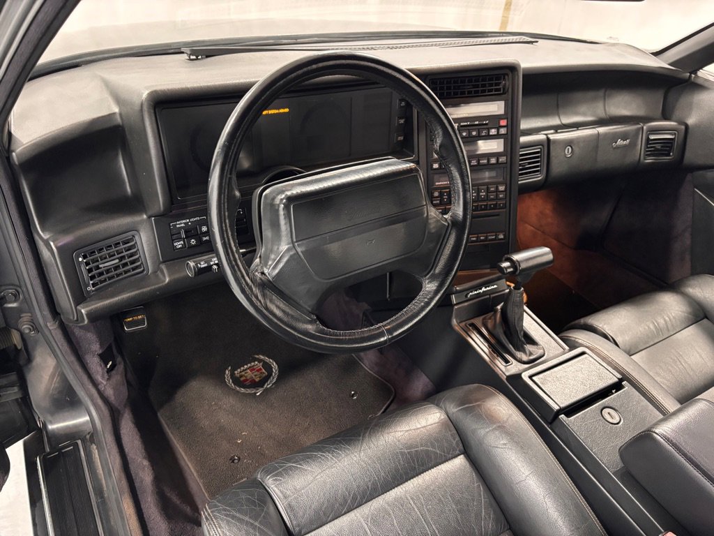 Used 1992 Cadillac Allante FWD image 9