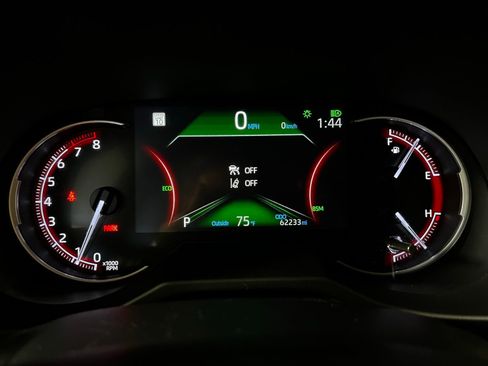 Used 2024 Toyota RAV4 XLE FWD image 17