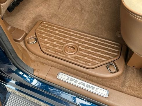 Used 2021 RAM 1500 Laramie AWD/4WD image 37