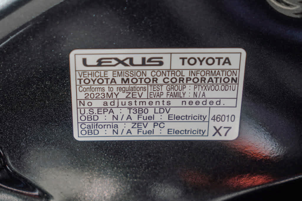 Used 2023 Lexus RZ 450e Premium w/ Accessory Package (P5) AWD/4WD image 27