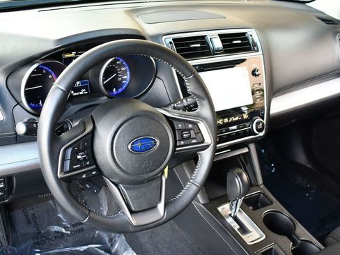 Used 2019 Subaru Outback 2.5i Premium w/ Popular Package #2 image 12