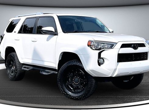 Used 2016 Toyota 4Runner SR5 AWD/4WD image 1