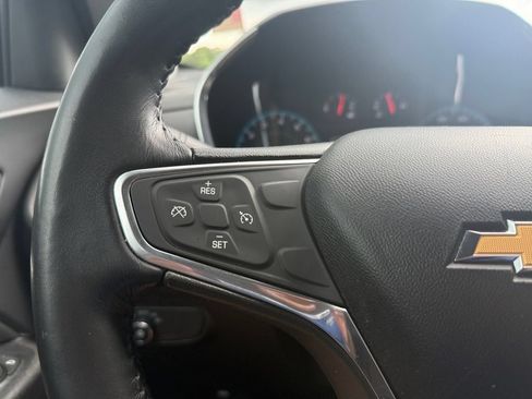 Used 2018 Chevrolet Equinox LT FWD image 22