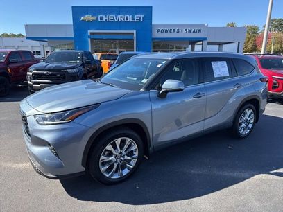 Used 2023 Toyota Highlander L