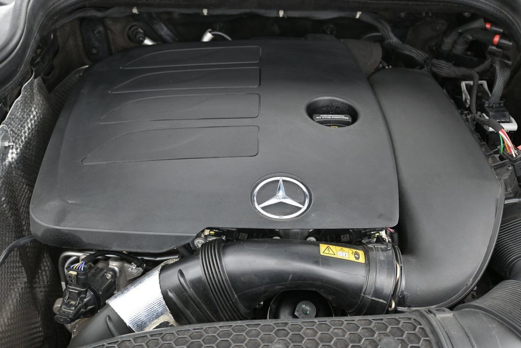 Used 2022 Mercedes-Benz GLE 350 4MATIC w/ Premium Package image 47