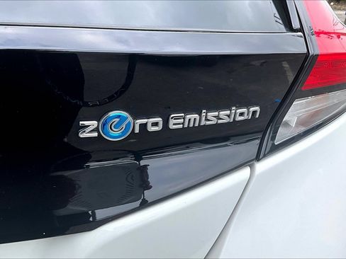 Used 2018 Nissan Leaf S w/ S Charge Package FWD image 23