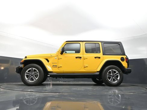 Used 2021 Jeep Wrangler Unlimited Sahara AWD/4WD image 25