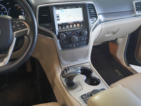 Used 2014 Jeep Grand Cherokee Limited AWD/4WD image 17