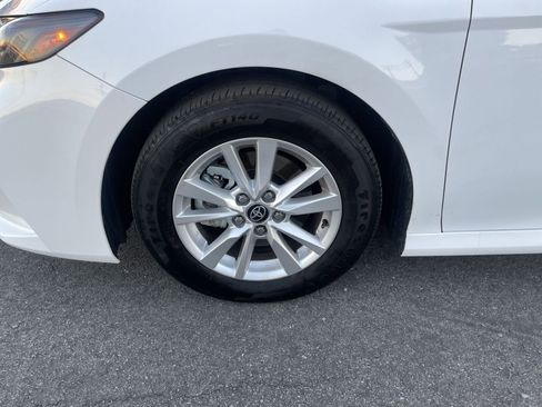 Used 2025 Toyota Camry LE image 30