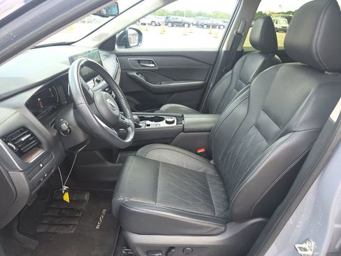 Used 2024 Nissan Rogue Platinum AWD/4WD image 14