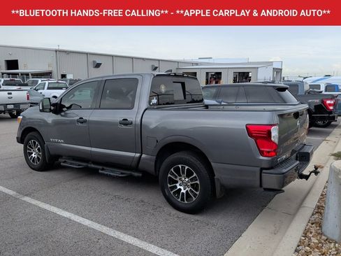 Used 2022 Nissan Titan SV w/ SV Convenience Package RWD image 5